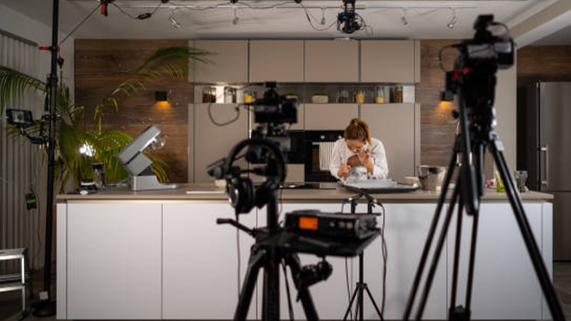 Read more about the article Cho Thuê Dịch Vụ Quay Video Quảng Cáo Sản Phẩm, TVC Doanh Nghiệp Tại Hà Nam – Giải Pháp Truyền Thông Hiệu Quả Cho Doanh Nghiệp Địa Phương