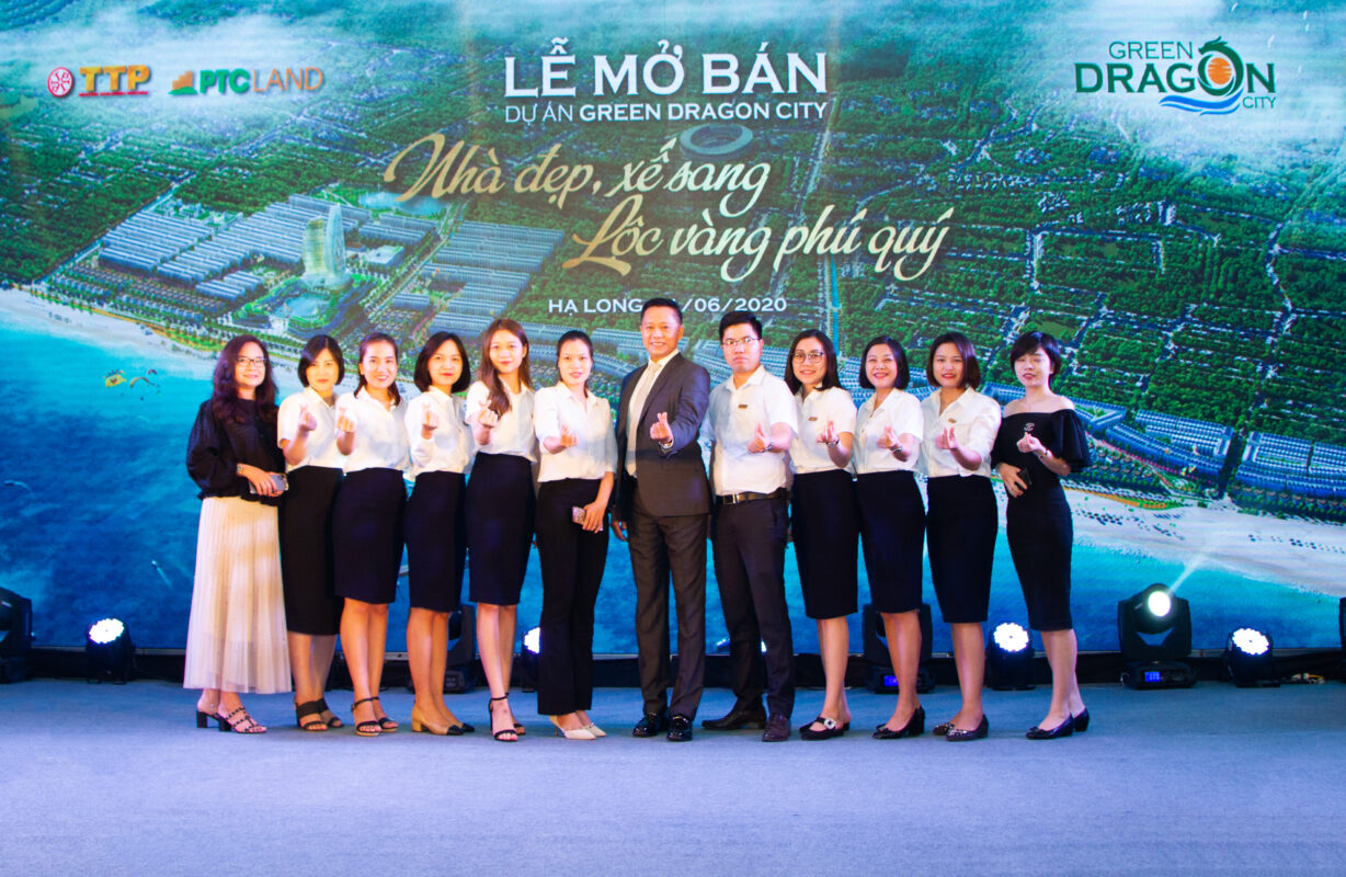 You are currently viewing Dịch Vụ Chụp Ảnh Sự Kiện Công Ty, Gala Dinner Ở Bình Thuận – Giữ Trọn Khoảnh Khắc Đáng Nhớ