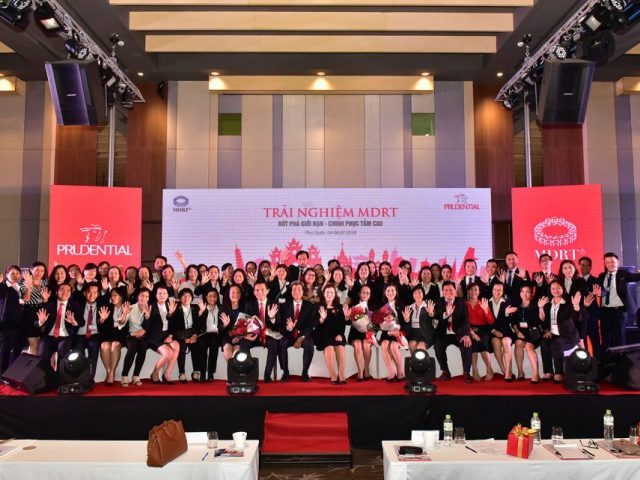 You are currently viewing Dịch vụ chụp ảnh sự kiện công ty, gala dinner chuyên nghiệp tại Hải Dương