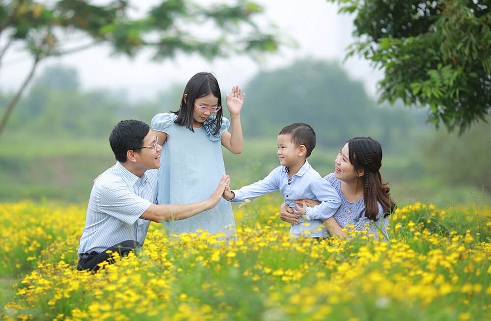 You are currently viewing Dịch Vụ Chụp Ảnh Nghệ Thuật, Ngoại Cảnh Cho Gia Đình Và Bé Yêu Tại Hà Nam