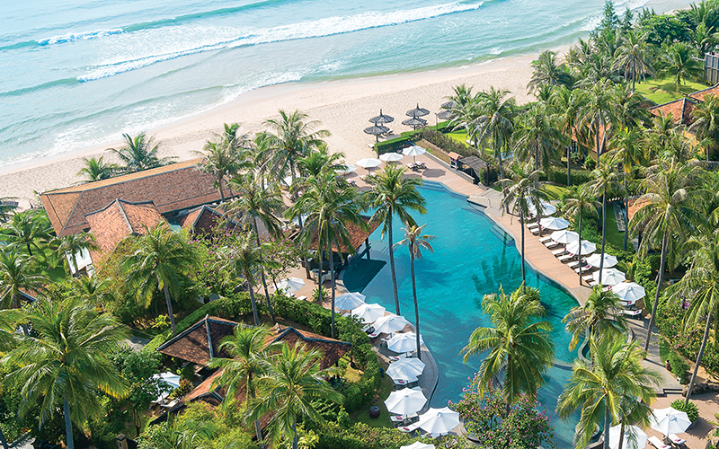 You are currently viewing Thuê quay phim flycam cho dự án du lịch, resort ở Bình Thuận 86– Ghi lại vẻ đẹp biển và thiên nhiên từ trên cao
