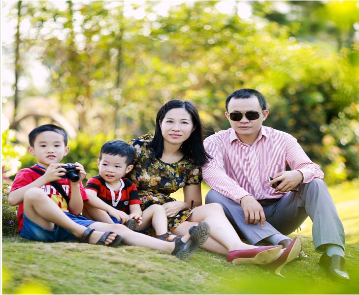 You are currently viewing Dịch Vụ Chụp Ảnh Nghệ Thuật, Ngoại Cảnh Cho Gia Đình Và Bé Yêu Ở Hải Phòng – Ghi Dấu Những Khoảnh Khắc Đẹp