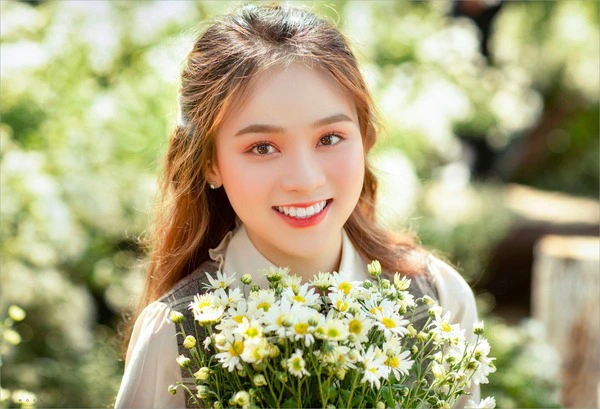 Read more about the article Cho Thuê Dịch Vụ Chụp Ảnh Chân Dung, Profile Cá Nhân, Doanh Nghiệp Ở Tỉnh Hải Phòng