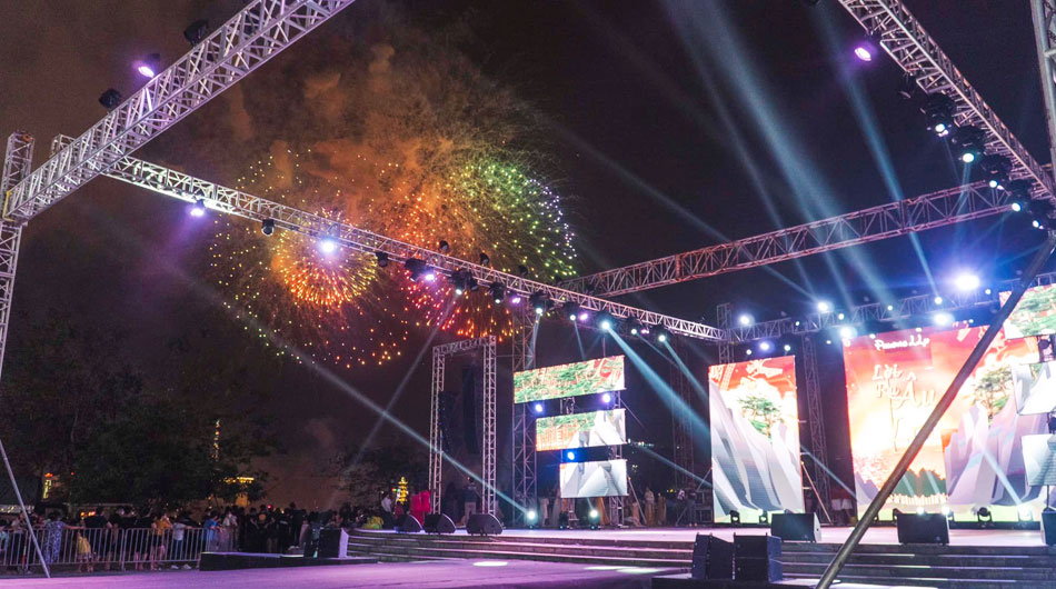You are currently viewing Giá thuê thiết bị âm thanh ánh sáng sân khấu ở Quảng Bình 73 bao nhiêu tiền?