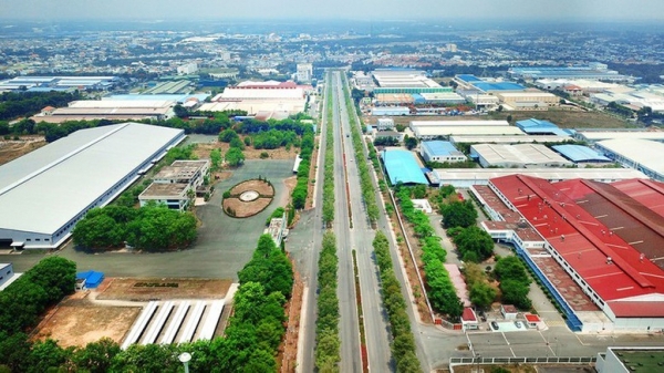 Read more about the article Cho Thuê Flycam Chụp Ảnh Dự Án Bất Động Sản Ở Quảng Nam 92– Giải Pháp Truyền Thông Hiện Đại Tăng Hiệu Quả Bán Hàng