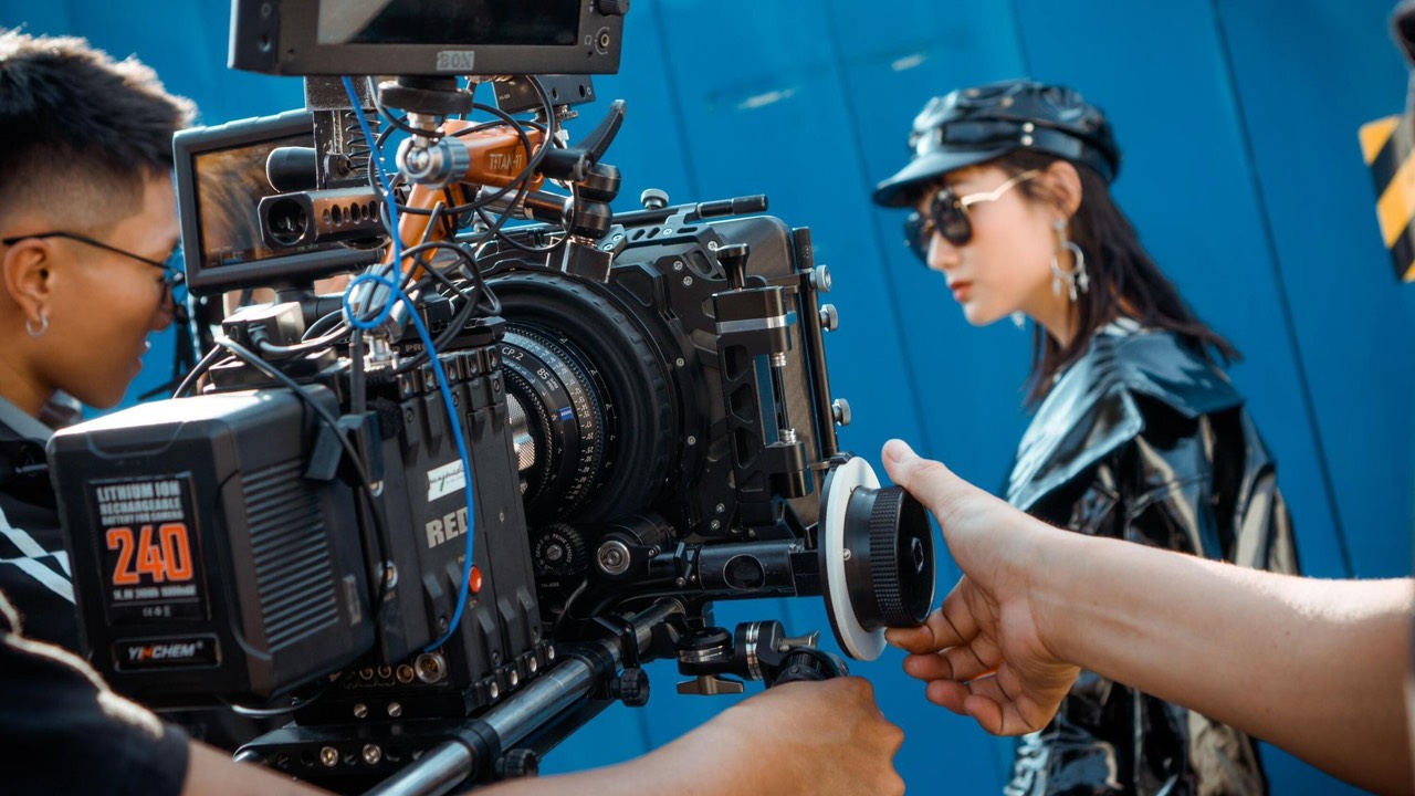 You are currently viewing Dịch Vụ Quay Video Quảng Cáo, TVC Doanh Nghiệp Tại Phú Thọ – Giải Pháp Truyền Thông Hiệu Quả Cho Doanh Nghiệp Địa Phương