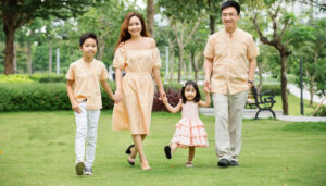 Read more about the article Cho Thuê Dịch Vụ Chụp Ảnh Nghệ Thuật, Ngoại Cảnh Cho Gia Đình Và Bé Yêu Ở Vĩnh Phúc – Ghi Lại Khoảnh Khắc Yêu Thương