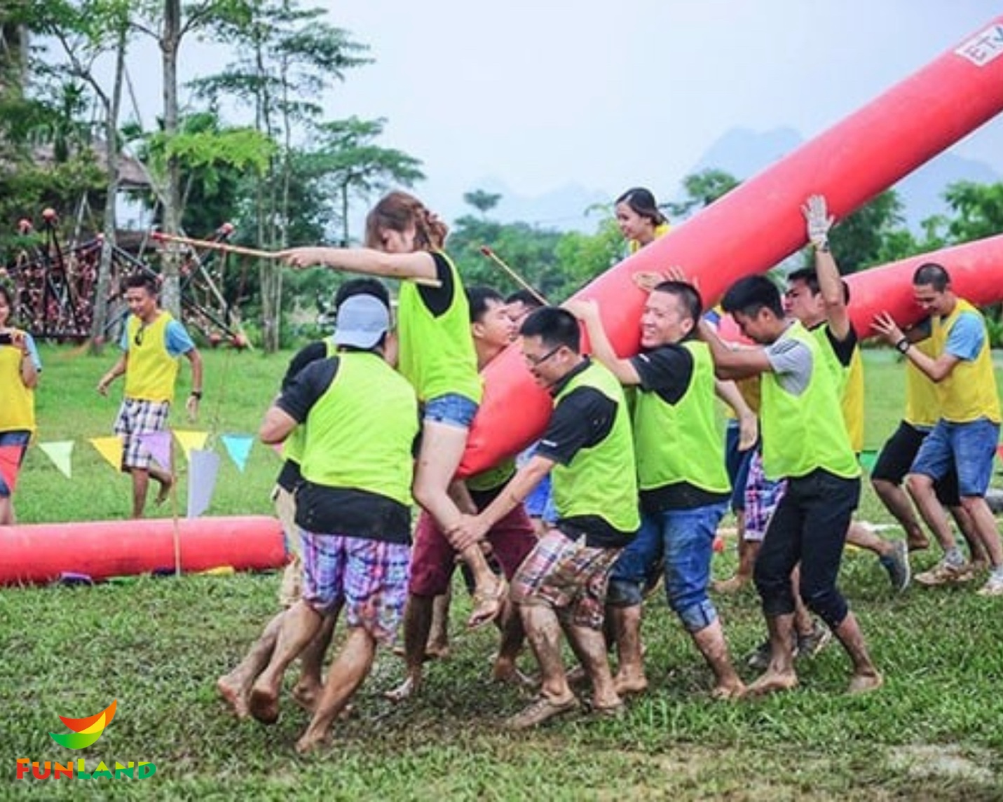 You are currently viewing Cho thuê dịch vụ chụp ảnh team building cho công ty, tổ chức ở Bình Thuận