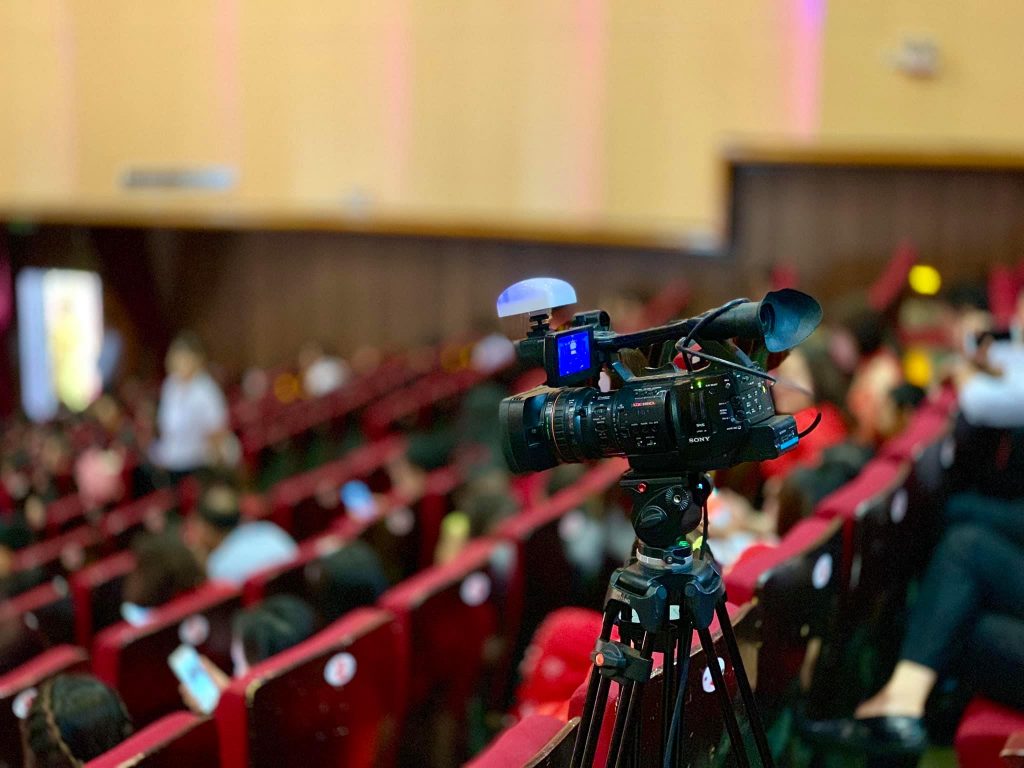 Read more about the article Cho Thuê Dịch vụ quay phim sự kiện tại Hà Nam, Hội Nghị, Khai Trương Tại Hà Nam – Giải Pháp Truyền Thông Chuyên Nghiệp