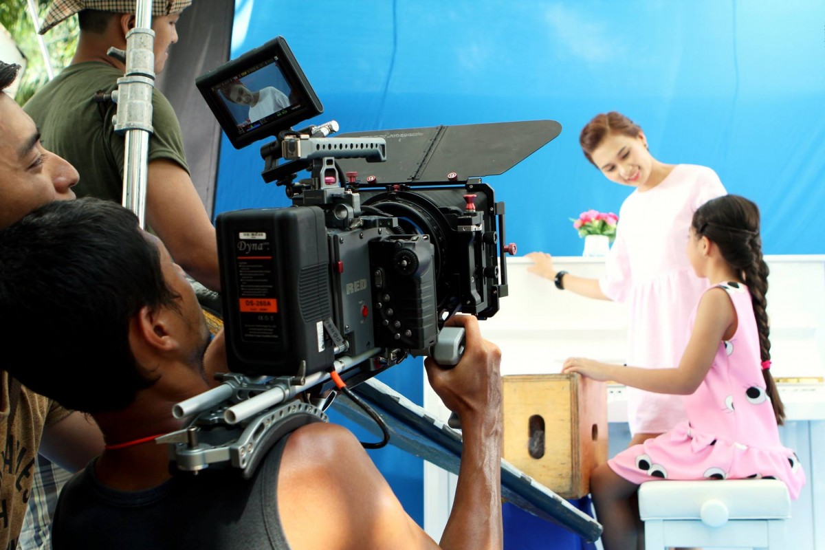 You are currently viewing Cho Thuê Dịch Vụ Quay Video Quảng Cáo Sản Phẩm, TVC Doanh Nghiệp Tại Hà Nội