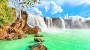 Read more about the article Dịch vụ quay phim sự kiện, hội nghị, khai trương tại Đắk Lắk – Ghi lại mọi khoảnh khắc chuyên nghiệp và ấn tượng