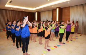 Read more about the article Team Building là gì? Lợi ích & Các Hình Thức Tổ Chức Phổ Biến Năm 2025 tại HÀ NAM
