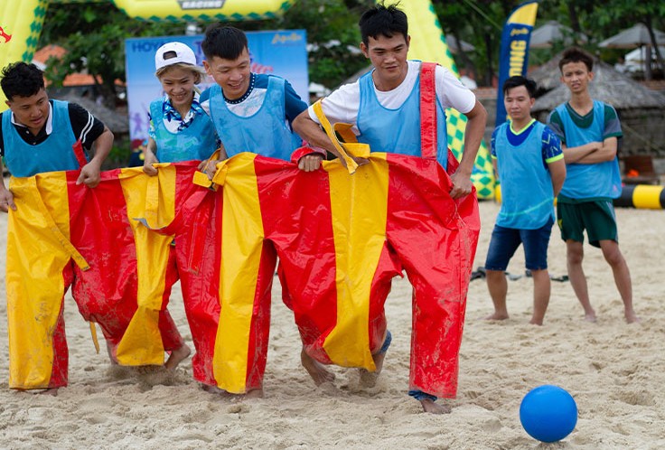 You are currently viewing Tổ chức team building ngoài trời vs trong nhà tại Quảng Bình 73: Ưu và nhược điểm