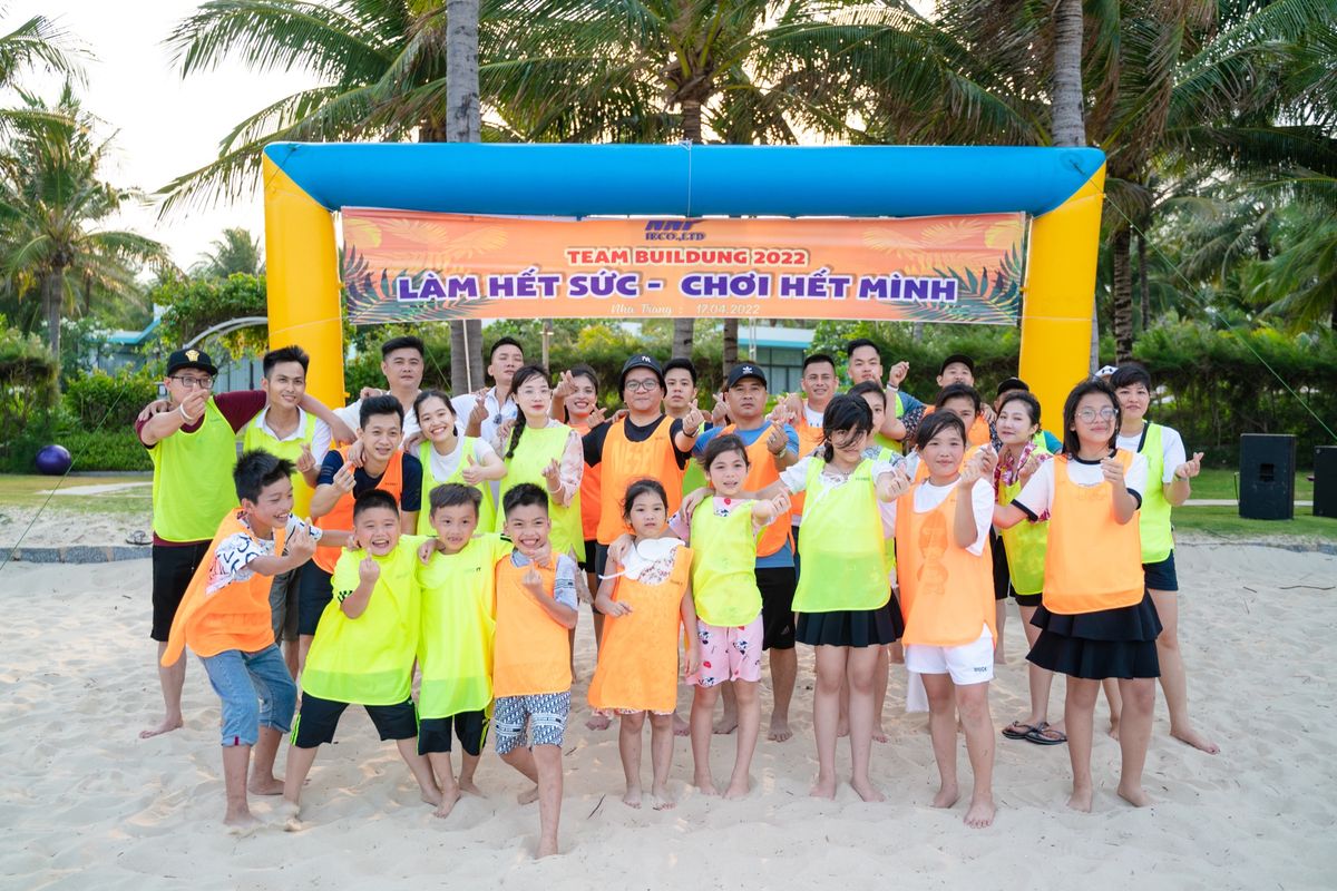 Read more about the article Tổ chức team building ngoài trời vs trong nhà tại VŨNG TÀU 72: Ưu và nhược điểm