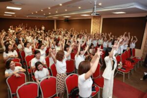 Read more about the article Tổ chức hội thảo – hội nghị chuyên nghiệp tại Quảng Ngãi 76: Kinh nghiệm & lưu ý cần biết